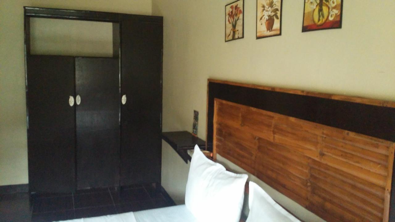 פוארטו גאלרה Casa Mia Resort מראה חיצוני תמונה